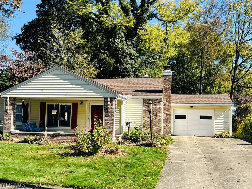 2711 Ironwood Street Cuyahoga Falls OH 44221
