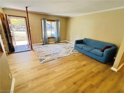2711 Ironwood Street Cuyahoga Falls OH 44221