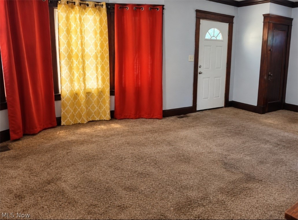 15811 Huntmere Avenue Cleveland OH 44110