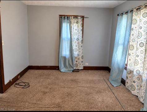 15811 Huntmere Avenue Cleveland OH 44110