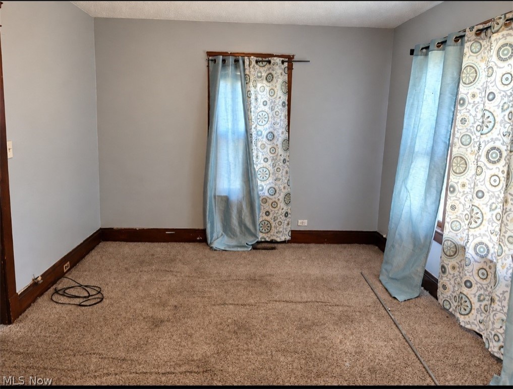 15811 Huntmere Avenue Cleveland OH 44110