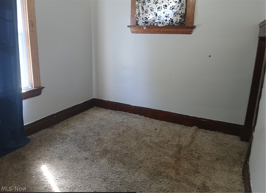 15811 Huntmere Avenue Cleveland OH 44110