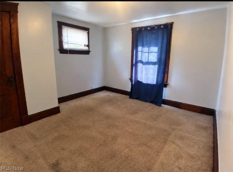 15811 Huntmere Avenue Cleveland OH 44110