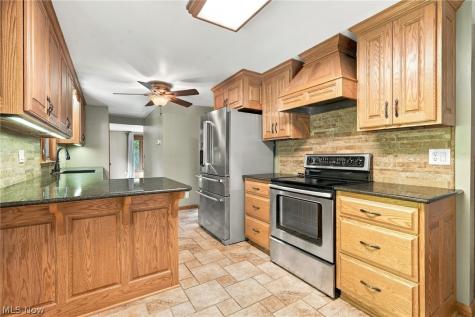 747 NW 17th Street NW Massillon OH 44647