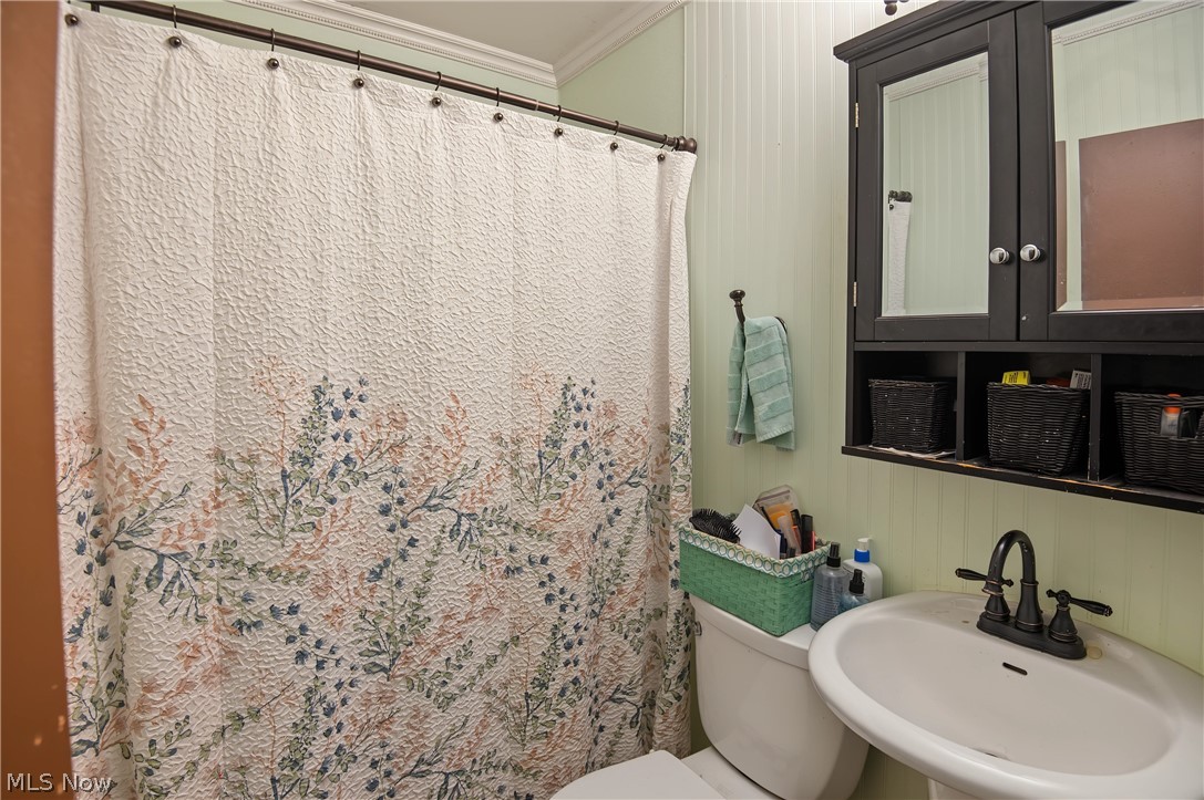 3577 Lynwood Drive NW Warren OH 44485