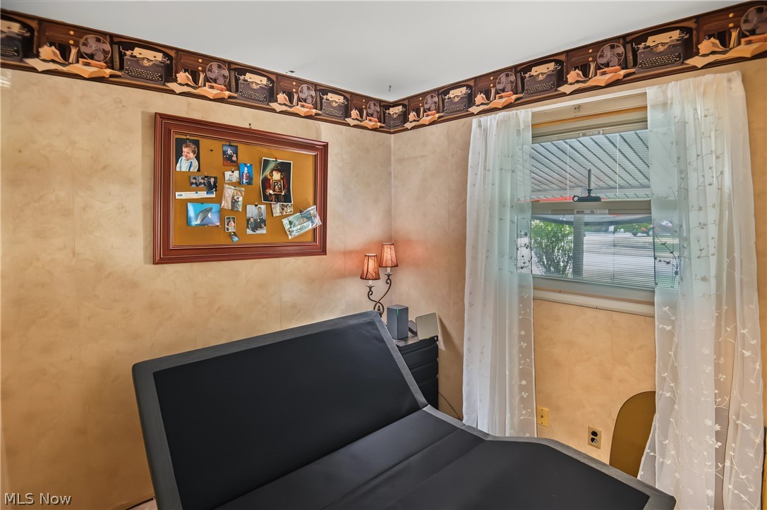 3577 Lynwood Drive NW Warren OH 44485