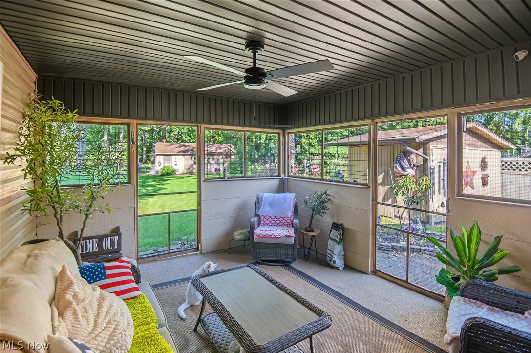 3577 Lynwood Drive NW Warren OH 44485