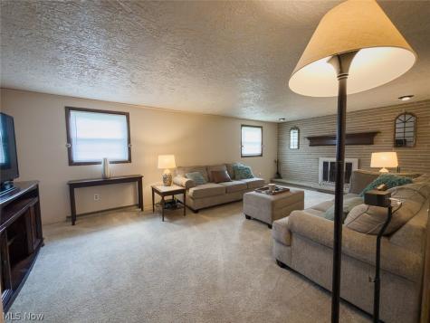 4935 Quincy Street NW Canton OH 44708