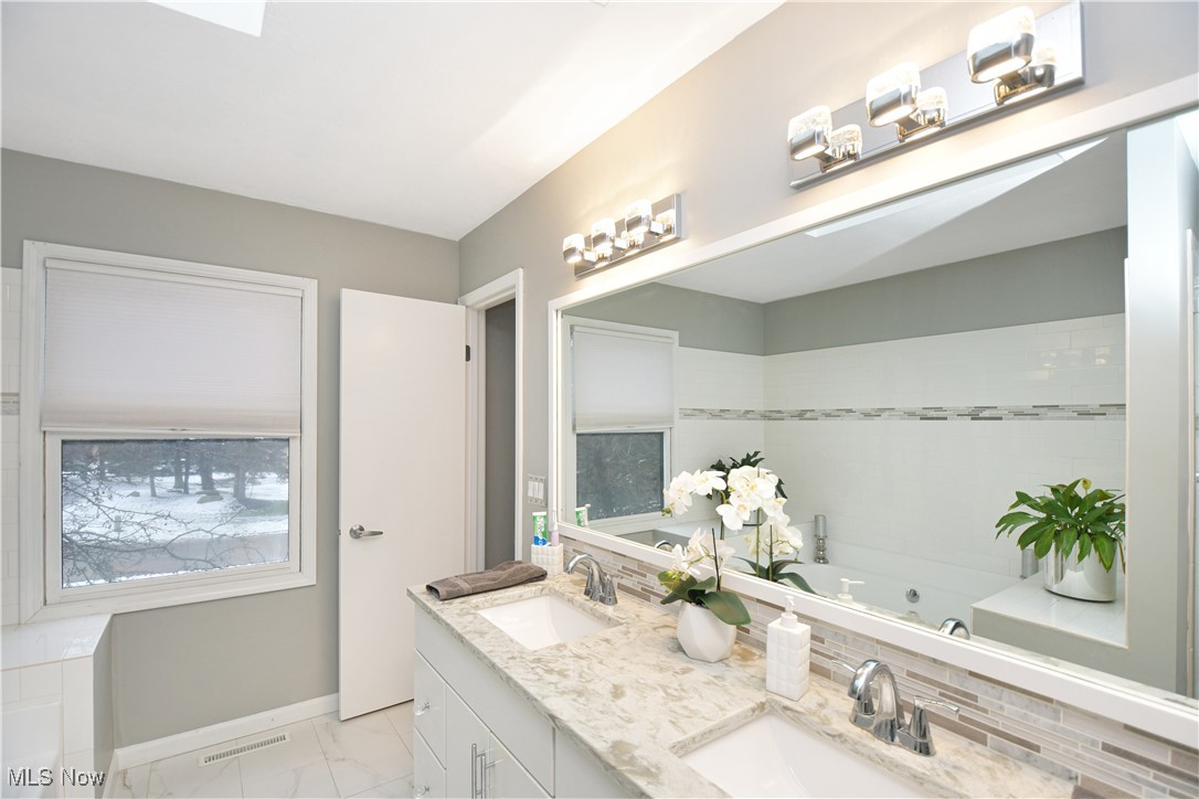 7894 Chapelway Drive Mentor OH 44060