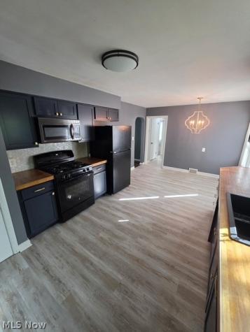 844 N Bentley Niles OH 44446