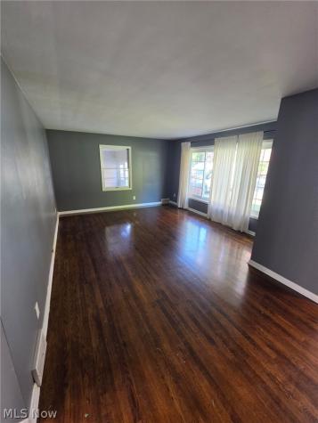 844 N Bentley Niles OH 44446