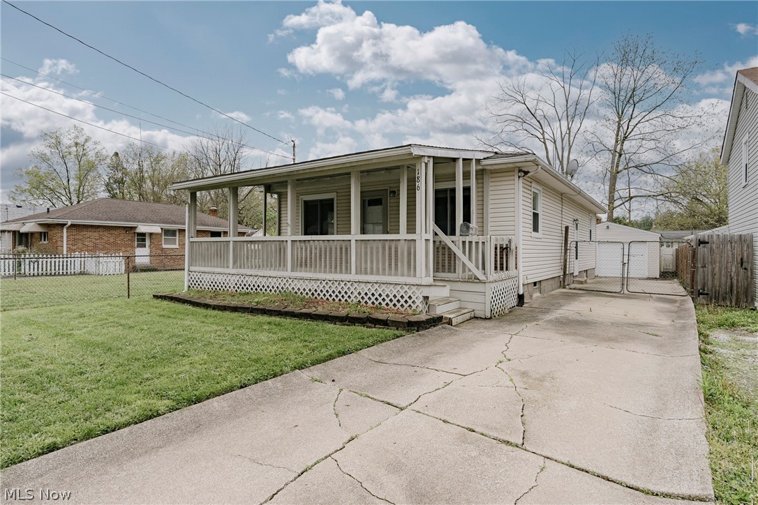 186 Pocantico Avenue Akron OH 44312