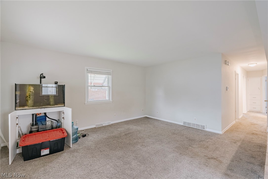 186 Pocantico Avenue Akron OH 44312