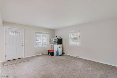 186 Pocantico Avenue Akron OH 44312