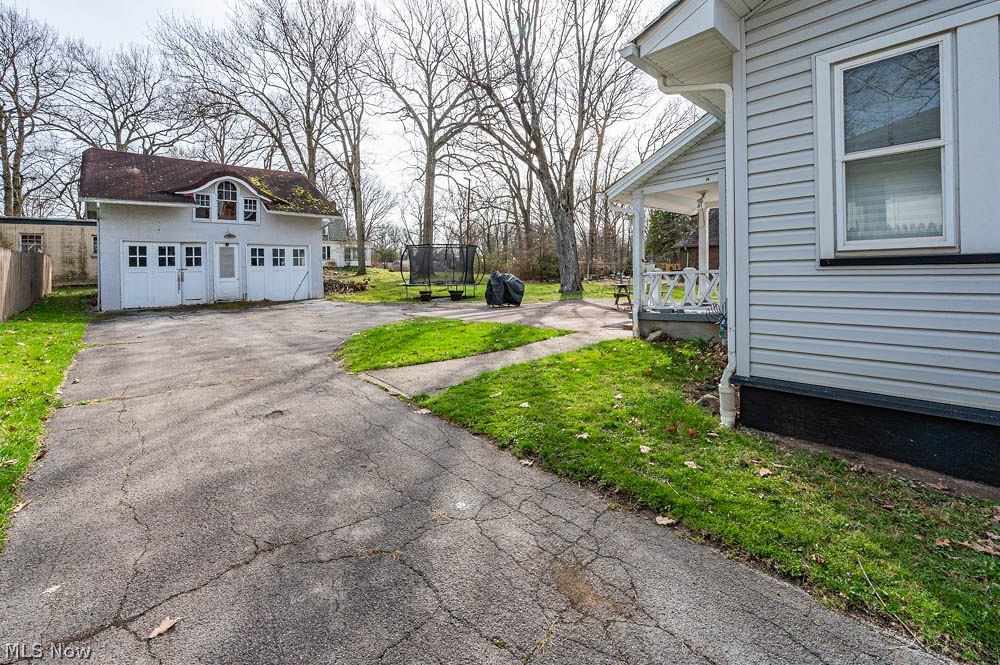 947 Ottawa Drive Youngstown OH 44511