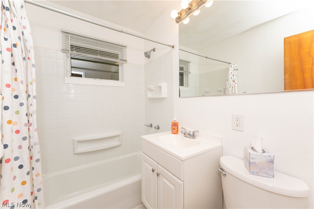 5139 Robinhood Drive Willoughby OH 44094