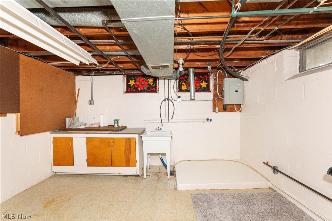 5139 Robinhood Drive Willoughby OH 44094