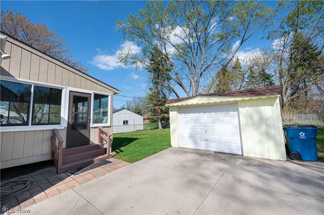 5139 Robinhood Drive Willoughby OH 44094