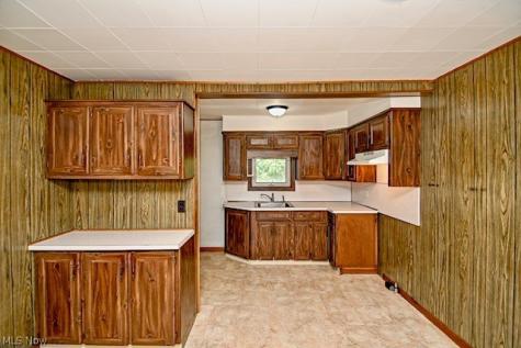126 Lake Avenue NE Massillon OH 44646