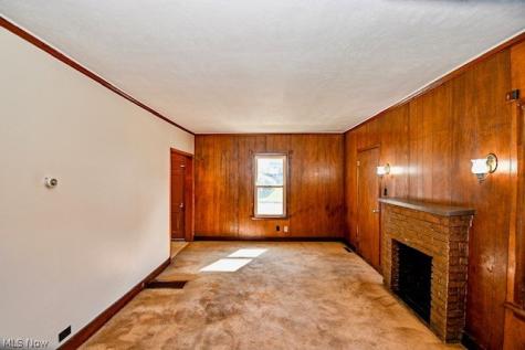 126 Lake Avenue NE Massillon OH 44646
