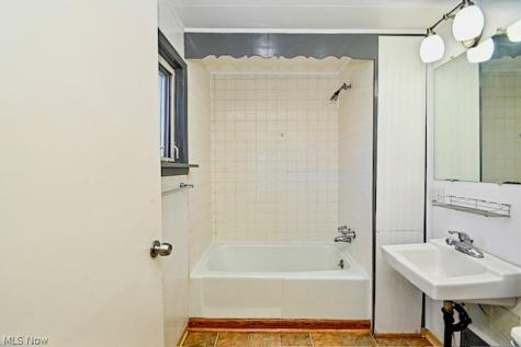 126 Lake Avenue NE Massillon OH 44646