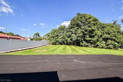 126 Lake Avenue NE Massillon OH 44646