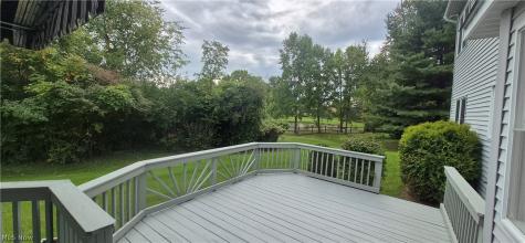 19457 Stony Point Drive Strongsville OH 44136