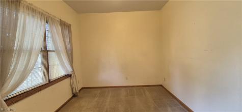19457 Stony Point Drive Strongsville OH 44136