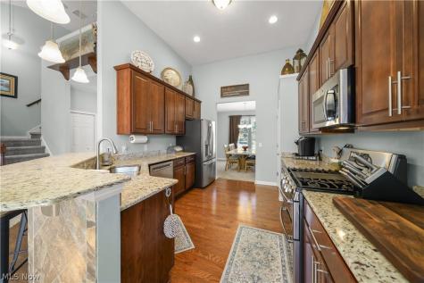 10424 Maryland Street Aurora OH 44202