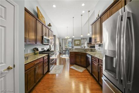10424 Maryland Street Aurora OH 44202