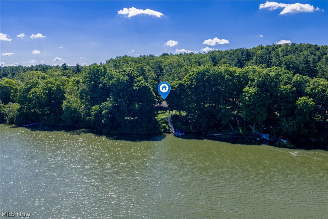 8745 Locust Street SW Sherrodsville OH 44675