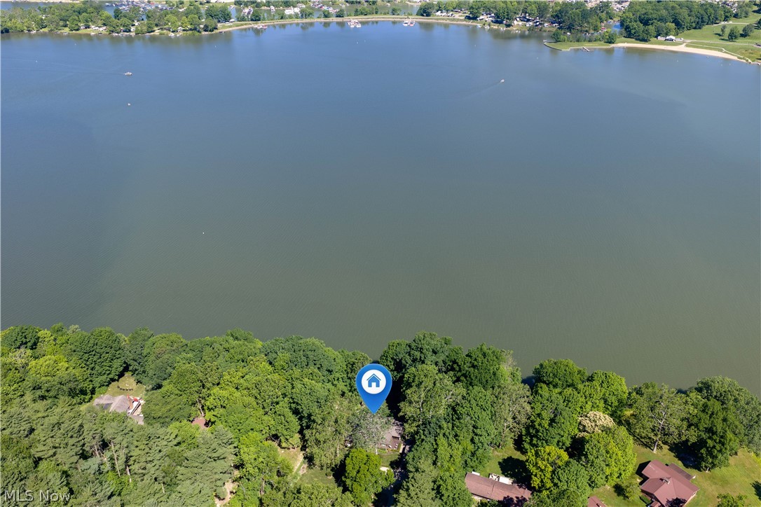 8745 Locust Street SW Sherrodsville OH 44675
