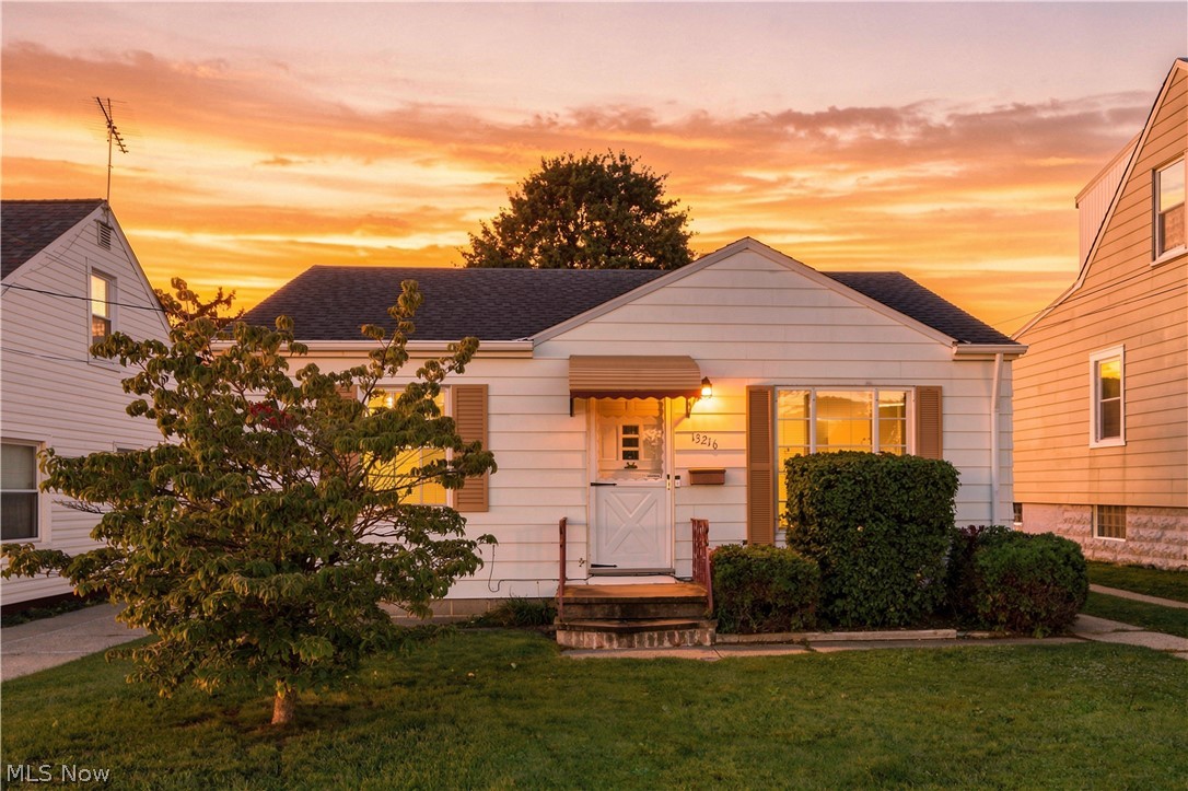 13216 Crossburn Avenue Cleveland OH 44135