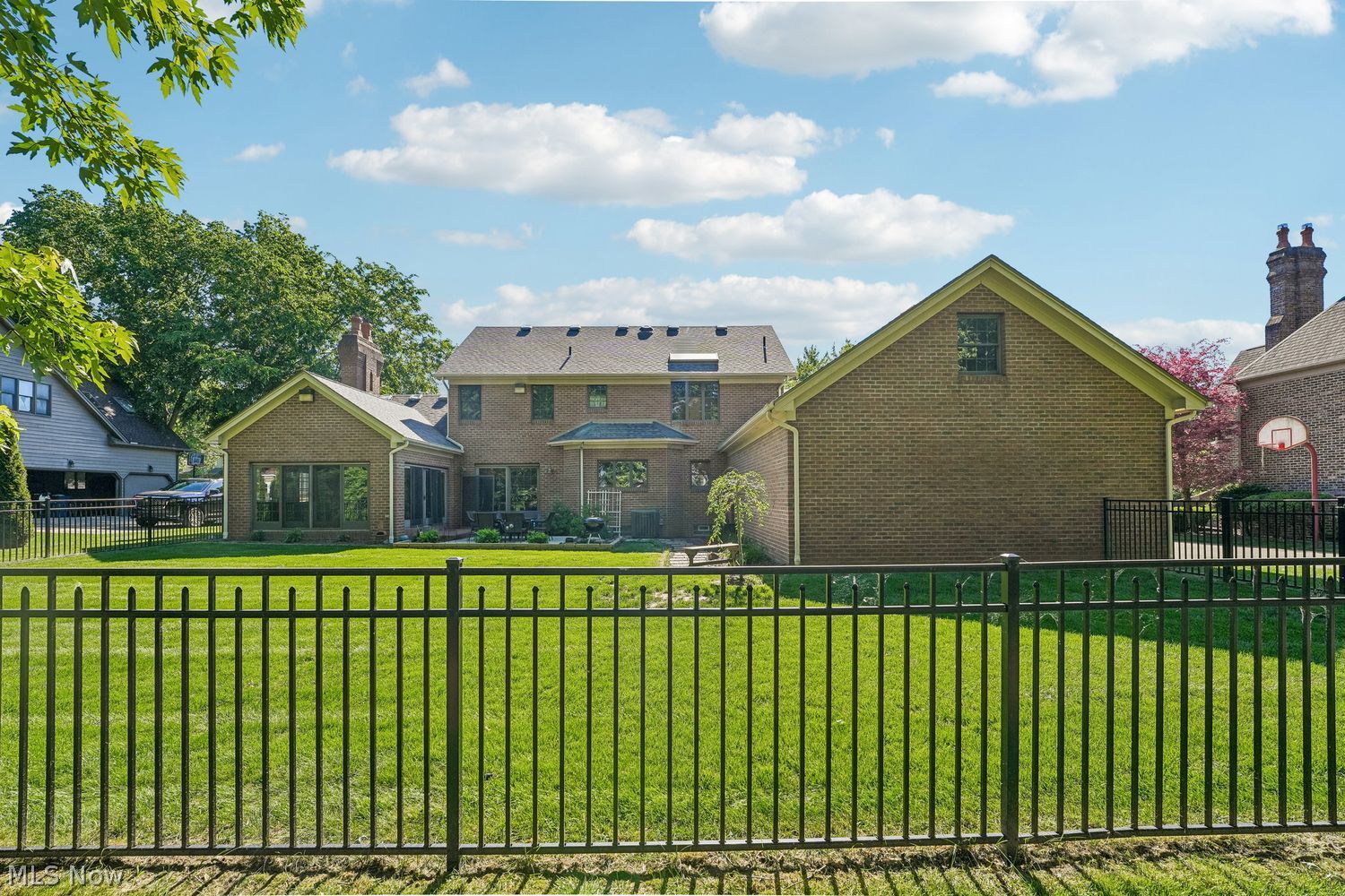 8639 Raintree Run Poland OH 44514