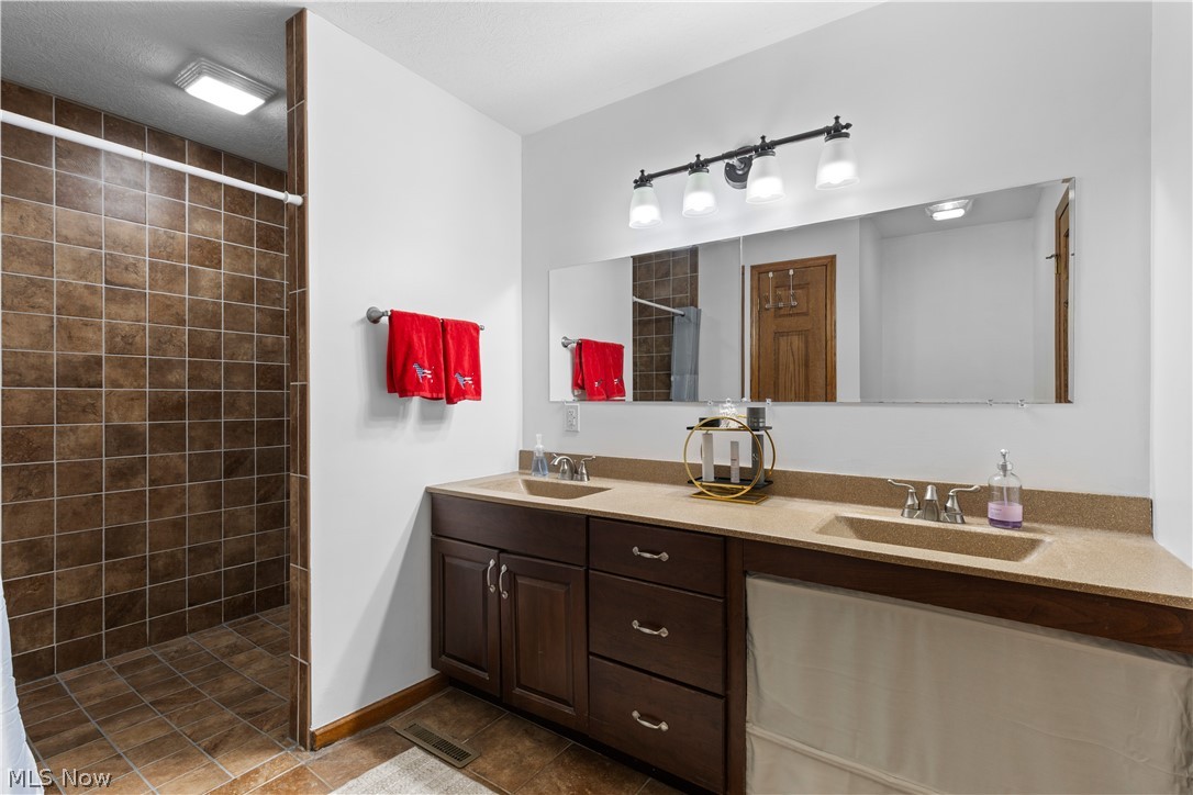35210 Kirkwood Avenue Barnesville OH 43713