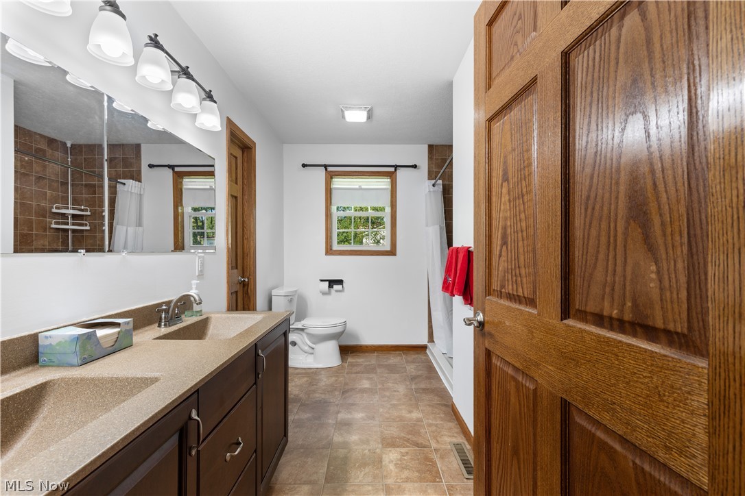 35210 Kirkwood Avenue Barnesville OH 43713