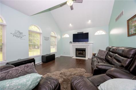 1147 Dover Drive Medina OH 44256