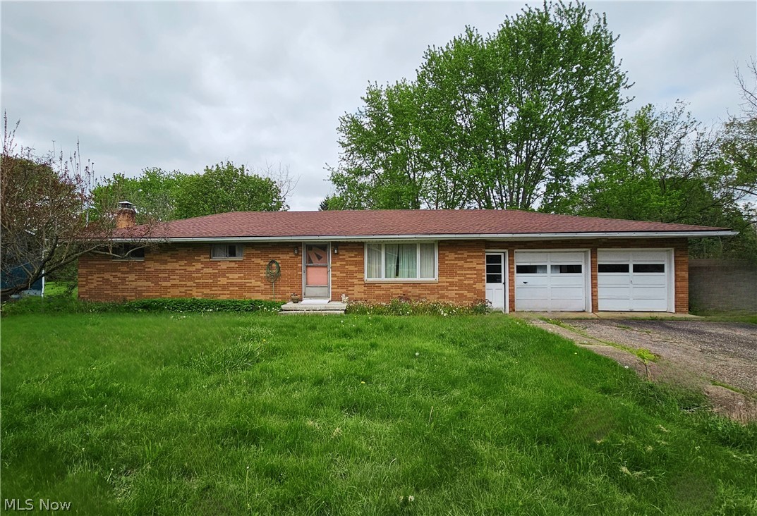 13681 Kaufman Avenue NW Hartville OH 44632