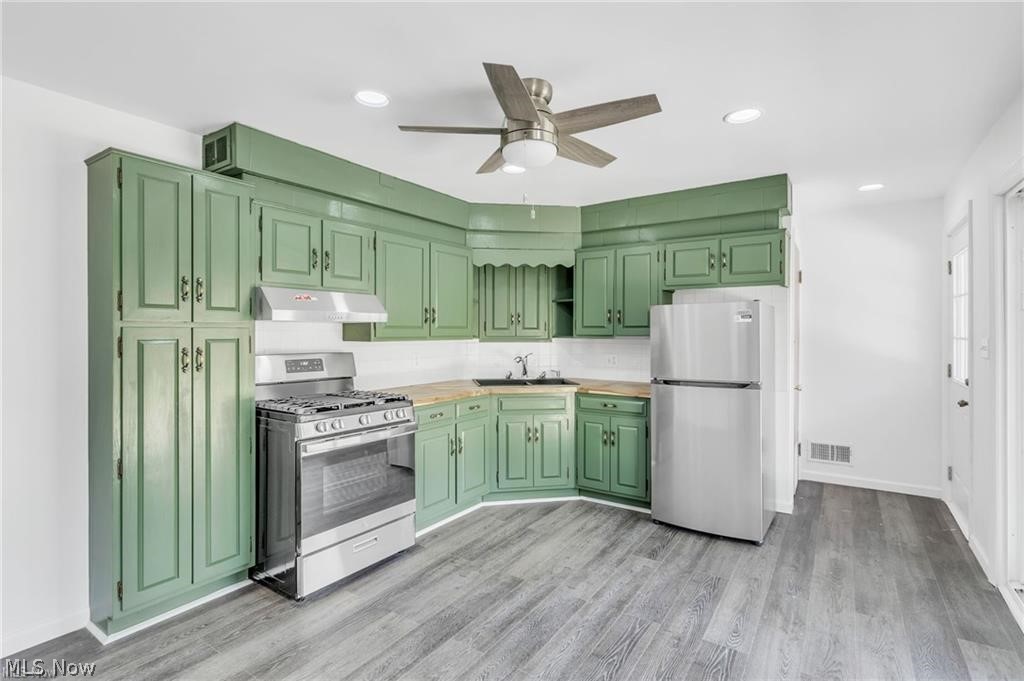 33 Sycamore Drive New Middletown OH 44442