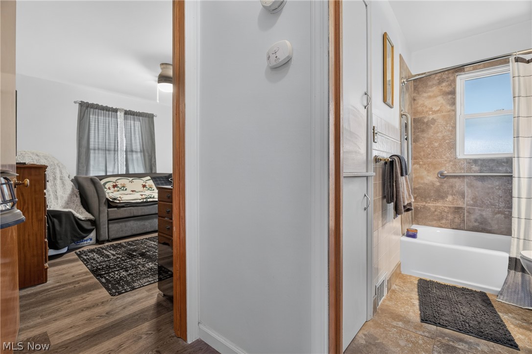33 Sycamore Drive New Middletown OH 44442