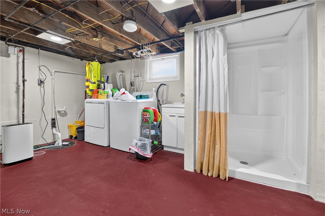 33 Sycamore Drive New Middletown OH 44442