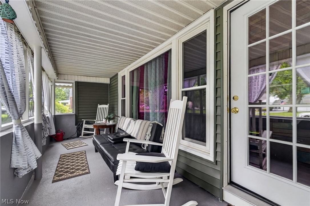 33 Sycamore Drive New Middletown OH 44442