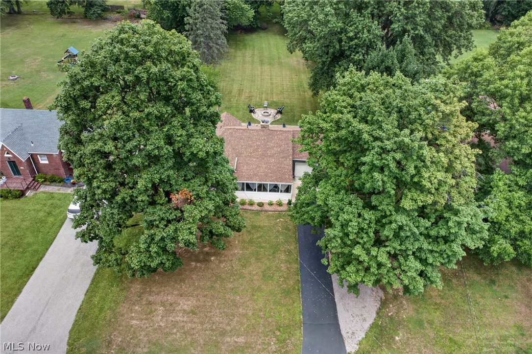 33 Sycamore Drive New Middletown OH 44442
