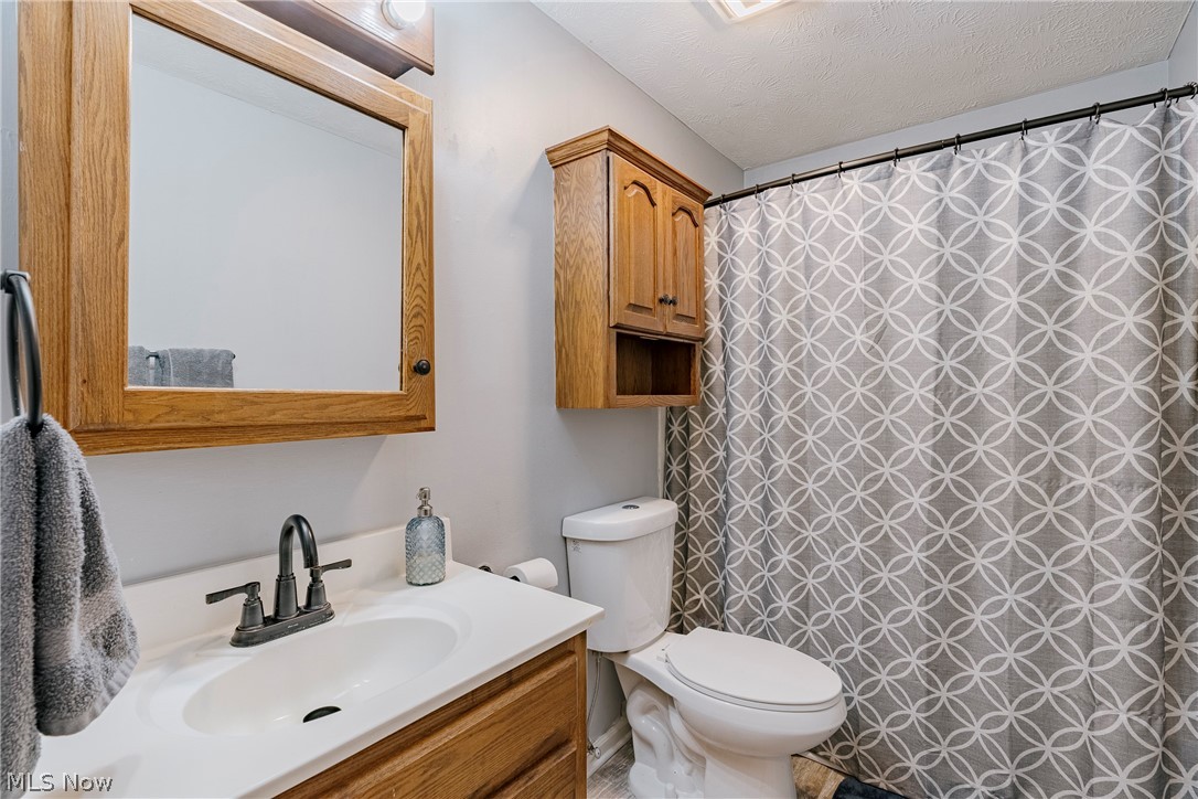 332 Stahl Avenue Cortland OH 44410