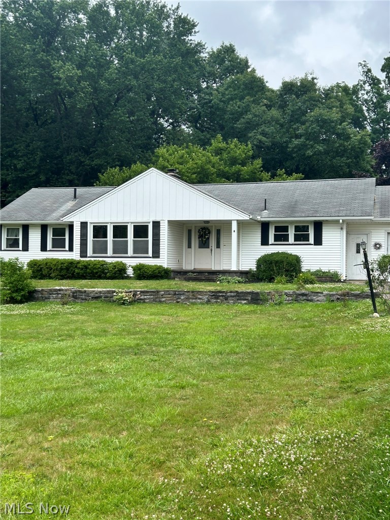 2569 Johnnycake Road SE Warren OH 44484