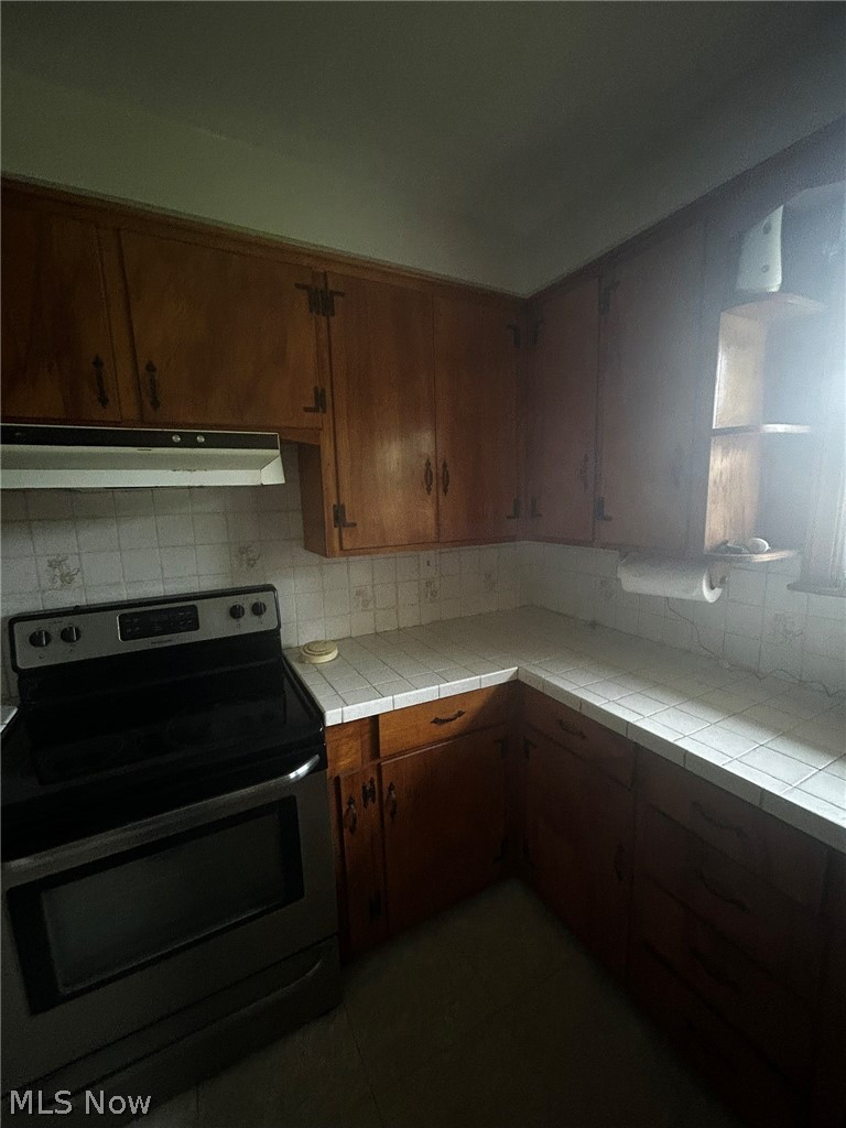 2569 Johnnycake Road SE Warren OH 44484