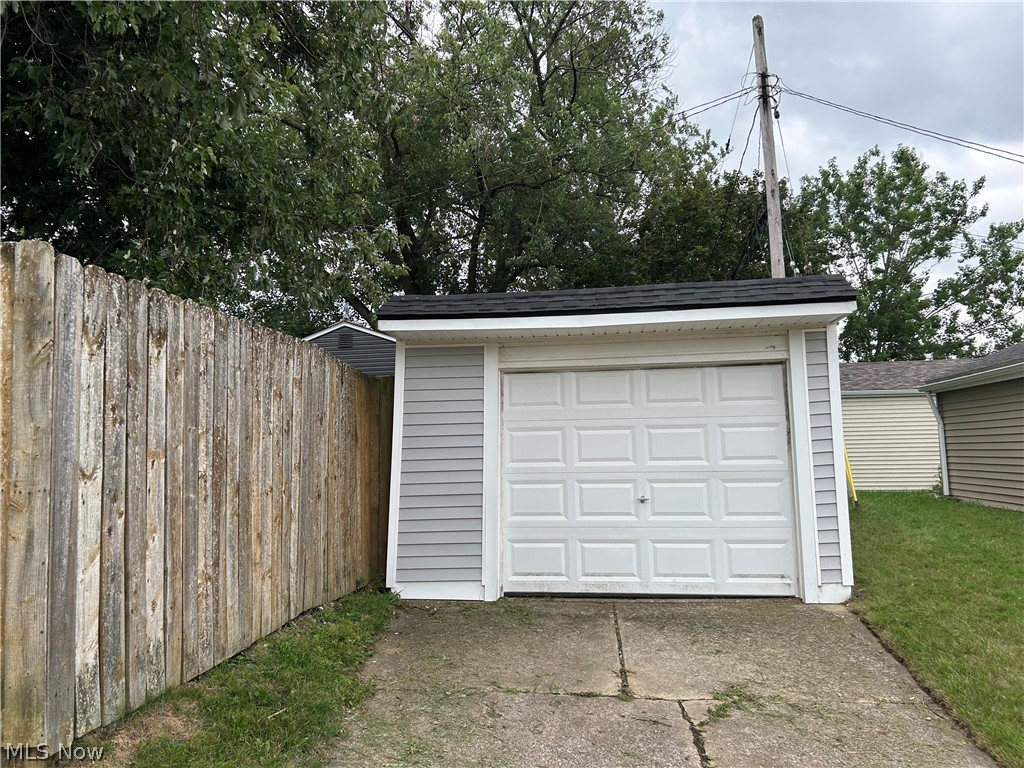 530 Darlington Drive Bedford OH 44146