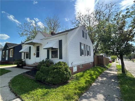 530 Darlington Drive Bedford OH 44146