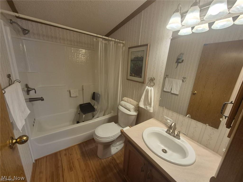 208 Birchbark Drive Elyria OH 44035