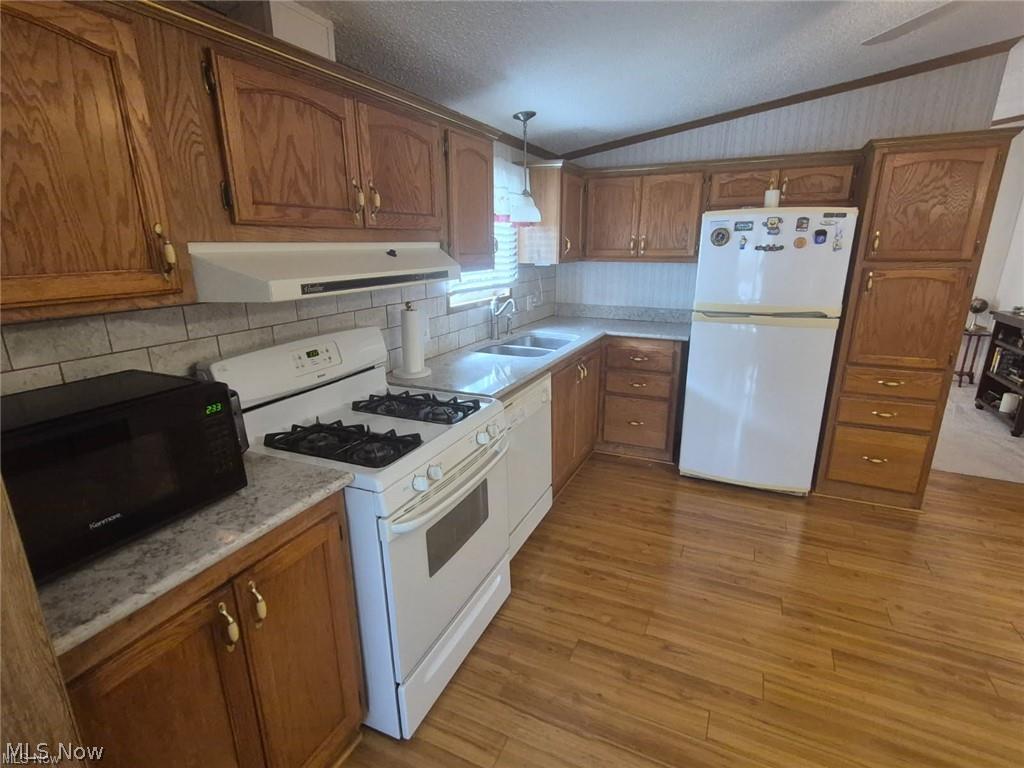 208 Birchbark Drive Elyria OH 44035